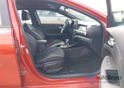 2022 Kia Forte Gt-Line z USA, uszkodzony, nr VIN 3KPF54AD9NE431505